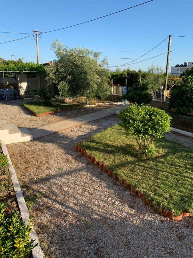 Guesthouse Rondo Himare Exterior photo