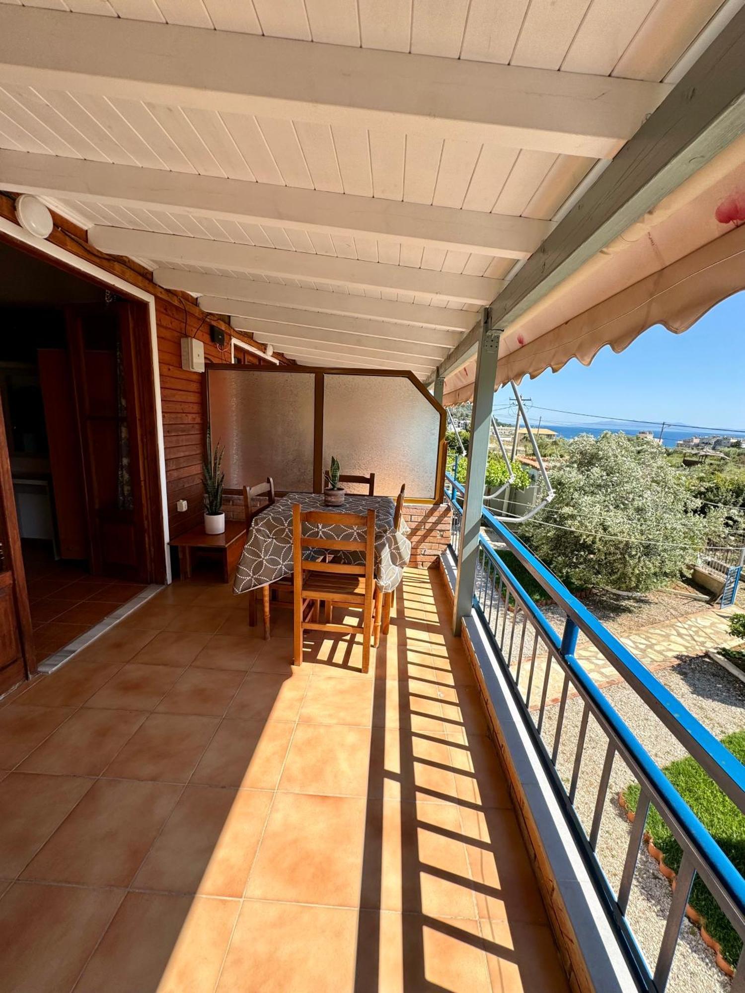 Guesthouse Rondo Himare Exterior photo